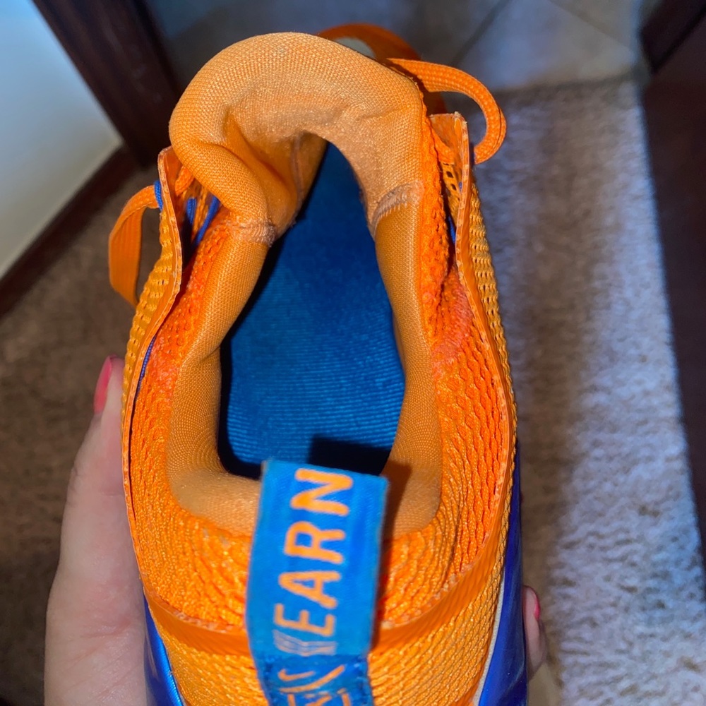 LEBRON XII LOW SHOES - Picture 7 of 8